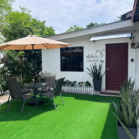 Nadrah Cottage Bayan Lepas Exterior foto